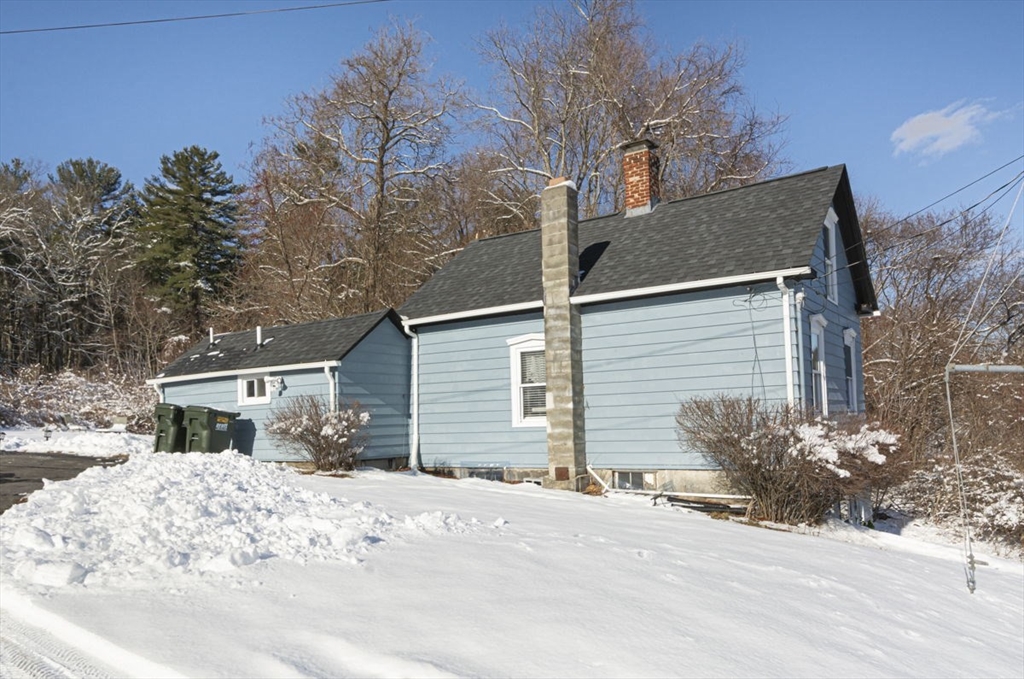 8 Mumford Road Sutton, MA 01590 - Photo 4 of 31