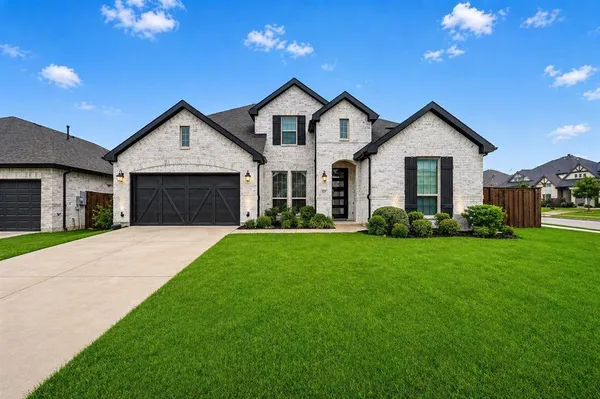 $669,000 | 501 Upper Falls Lane, Mansfield, TX 76063