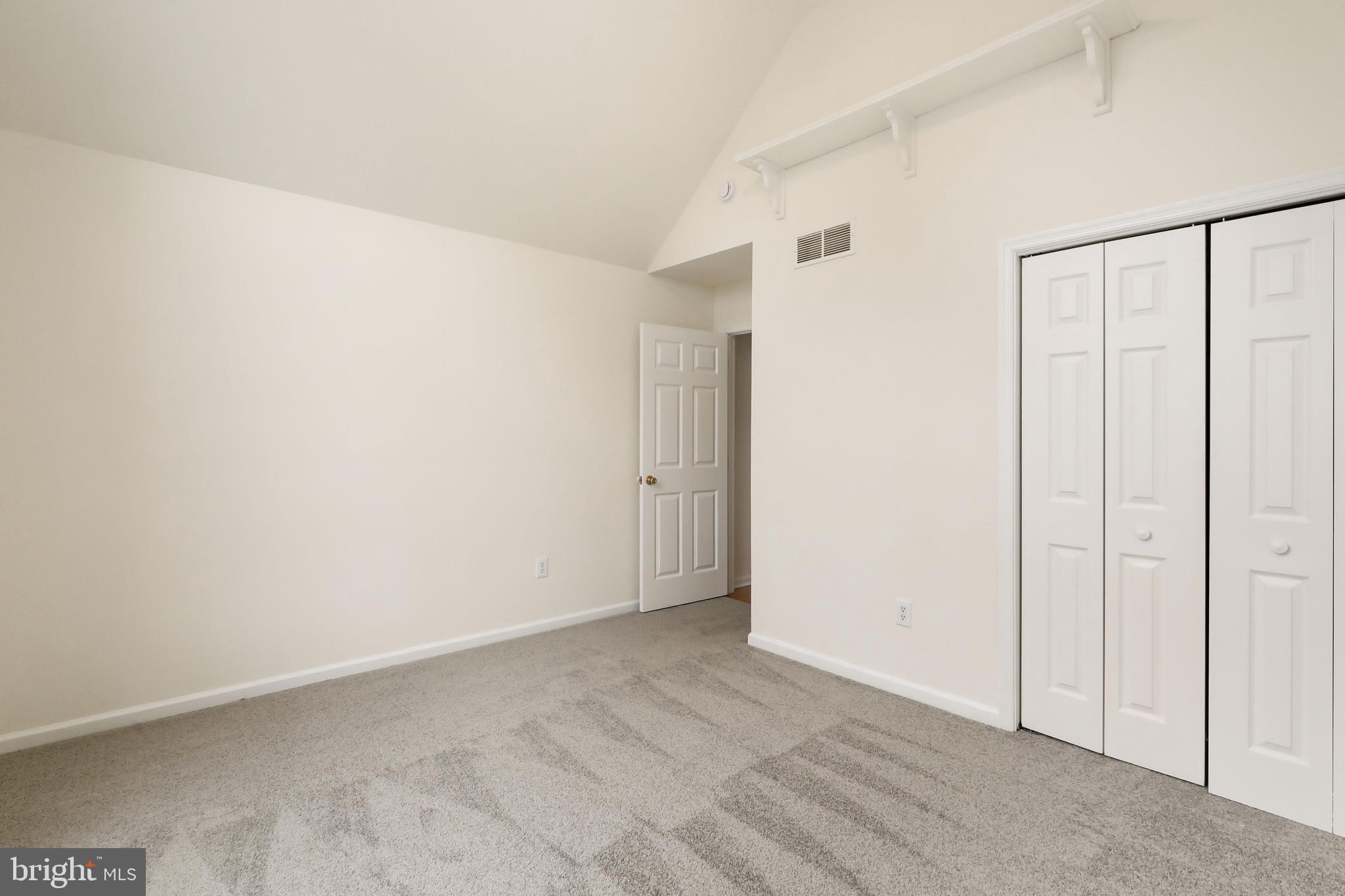 704 Palmer Street Riverside, NJ 08075 - Photo 13 of 23 Front Bedroom