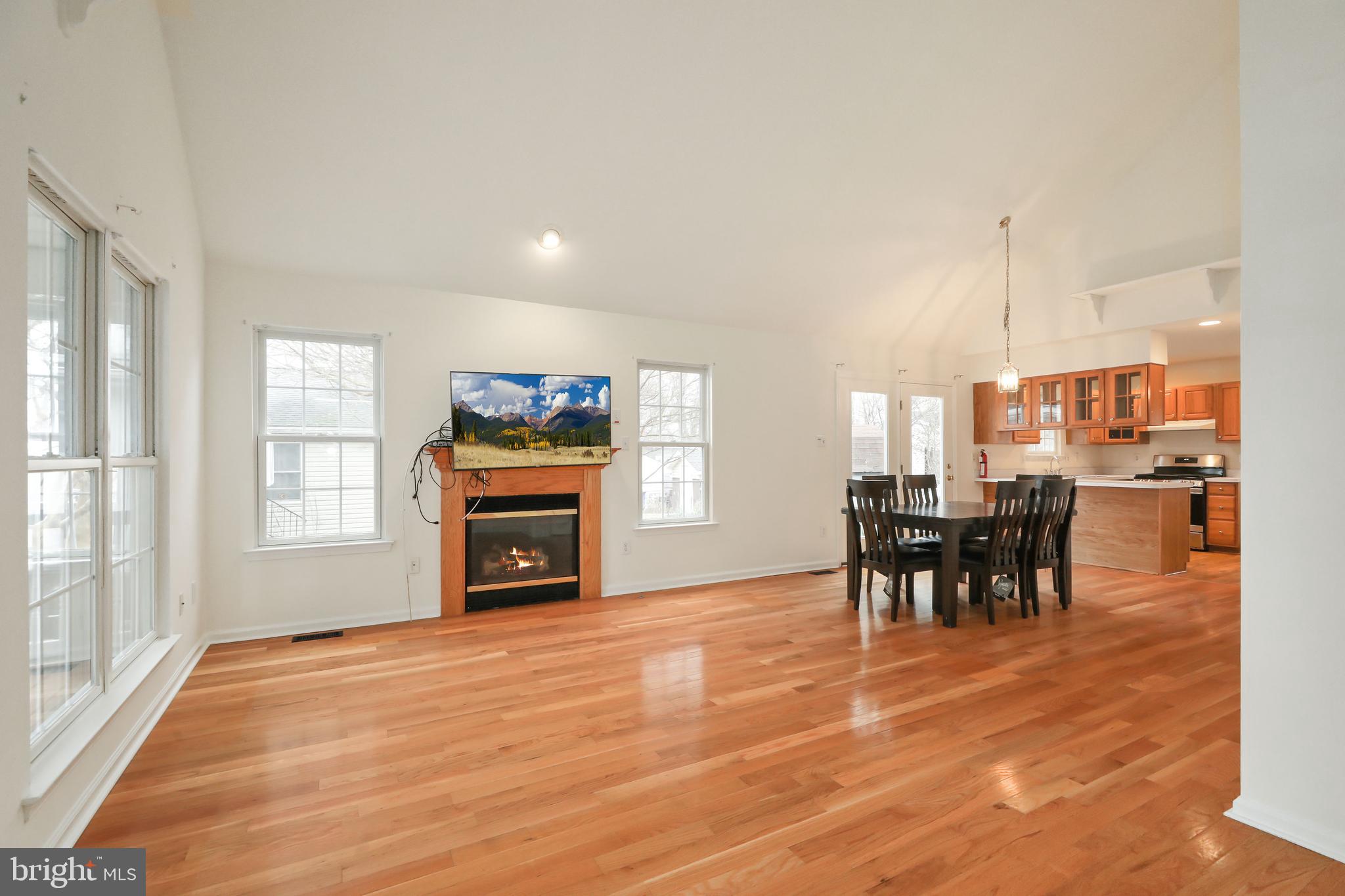 704 Palmer Street Riverside, NJ 08075 - Photo 4 of 23 Open Concept View