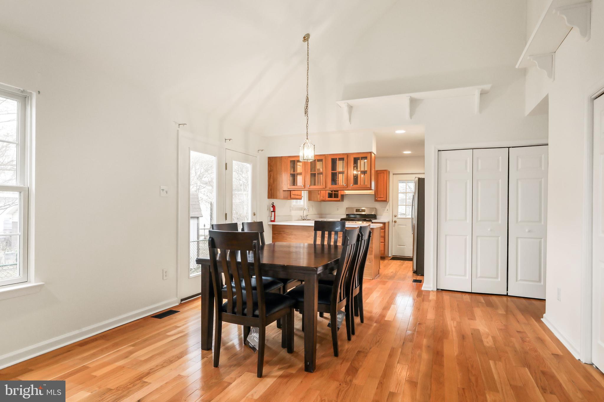 704 Palmer Street Riverside, NJ 08075 - Photo 7 of 23 Dining Room/Kitchen
