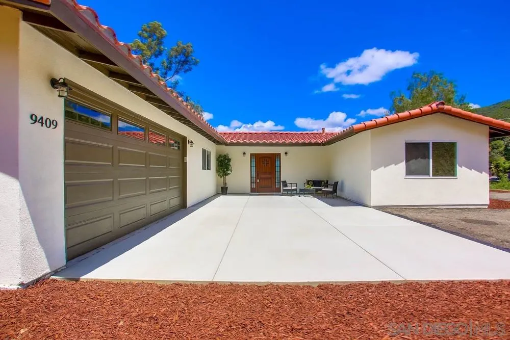 9409 Mt Israel Road Escondido, CA 92029 - Photo 3 of 25 Gallery Image 3