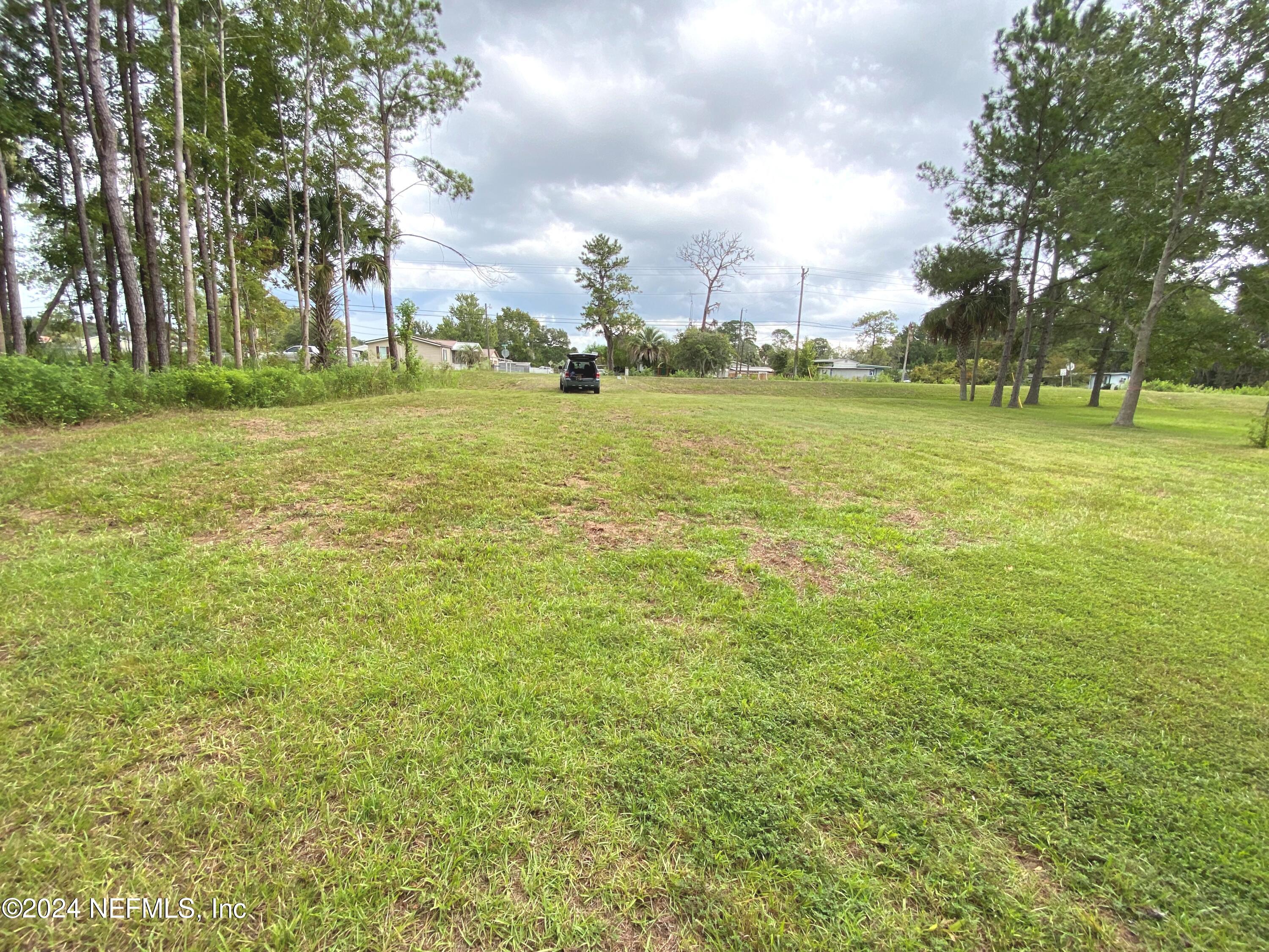 1215 County Road 309 Crescent City, FL 32112 - Photo 6 of 11 from back to front