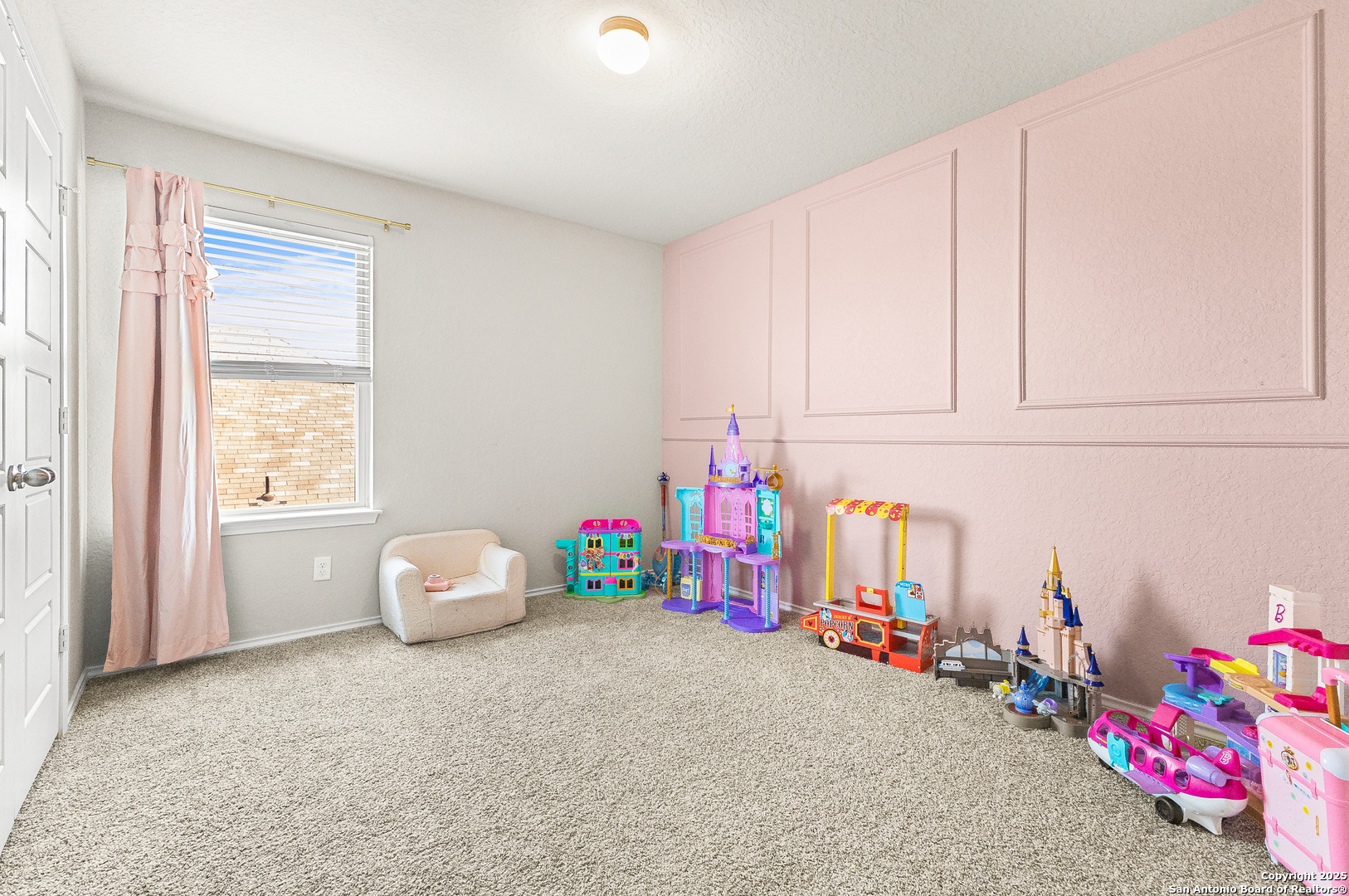217 Stag Way Cibolo, TX 78108 - Photo 26 of 31 a room with toys and toys