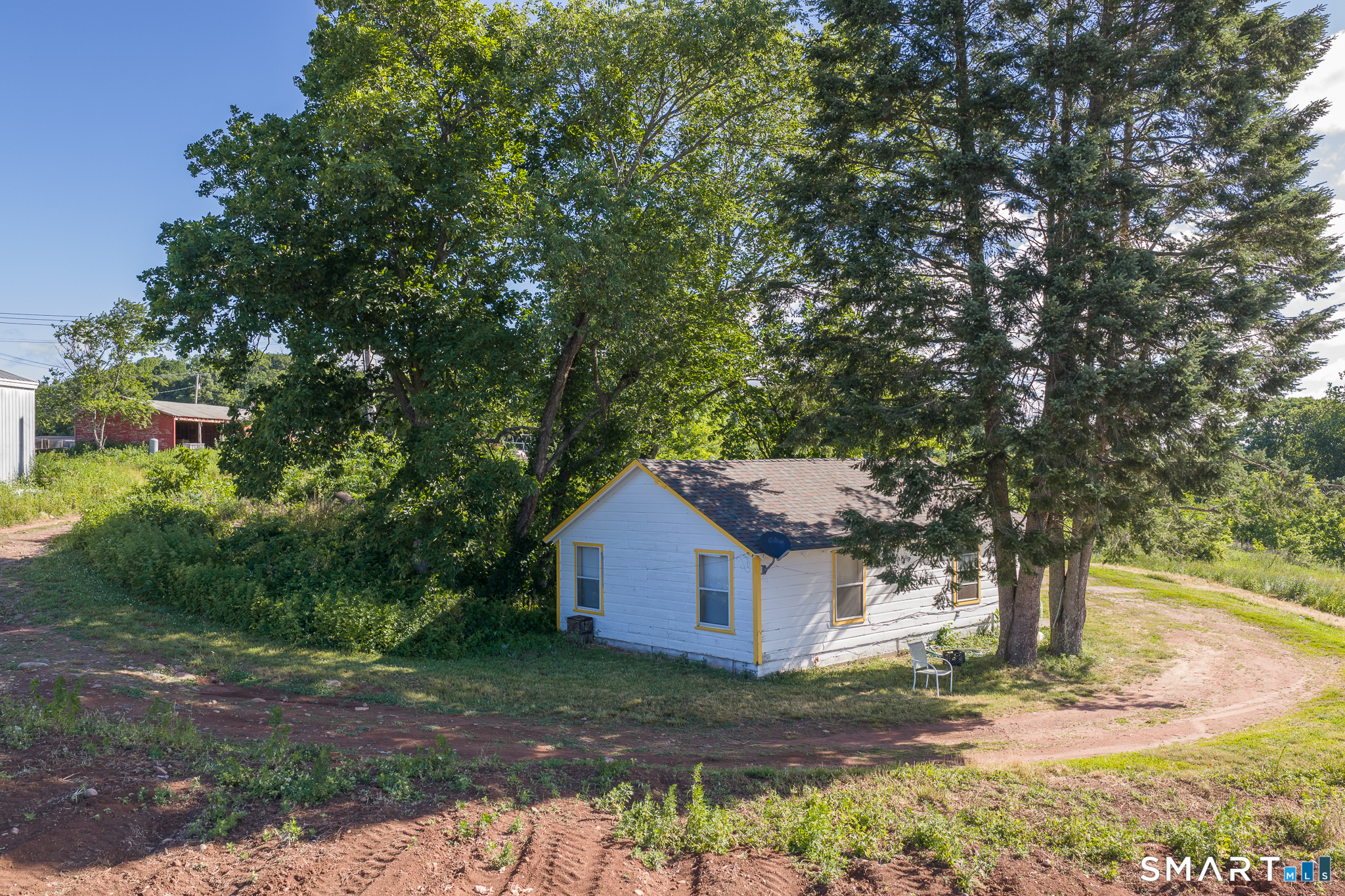 810 Dunbar Hill Road Hamden, CT 06514 - Photo 12 of 40 Farm Workers Housing