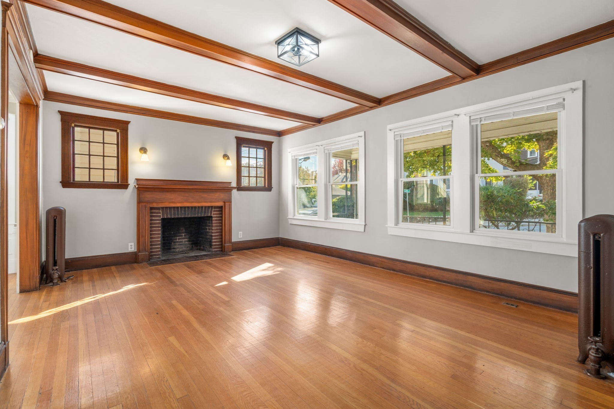38 Carver Road East Watertown, MA 02472 - Photo 3 of 39 Gallery Image 3