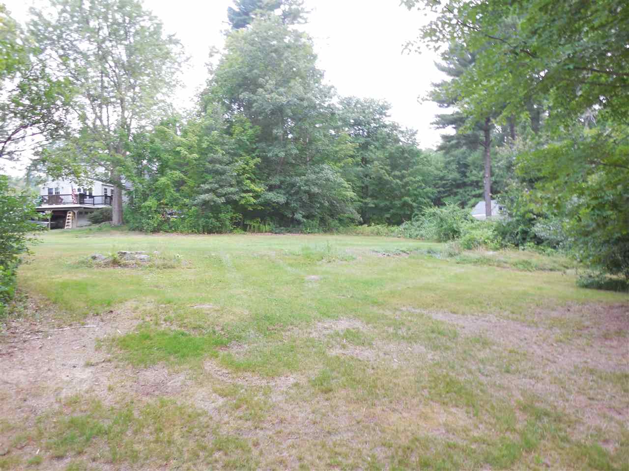 8 Busby Grove Road Derry, NH 03038 - Photo 4 of 8
