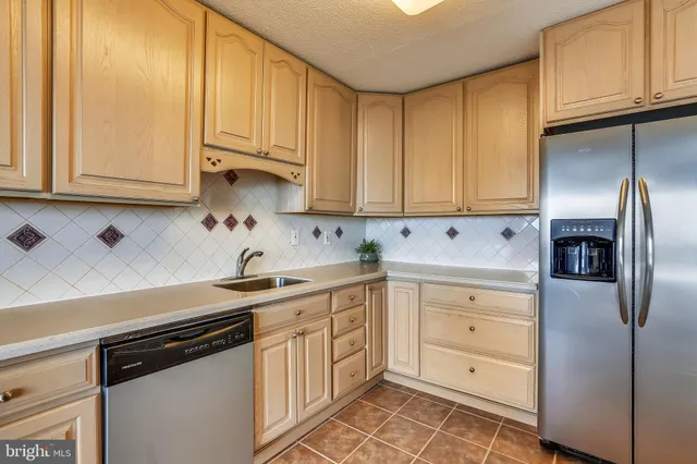 $2,250 | 11801 Rockville Pike, Unit 1113, Rockville, MD 20852