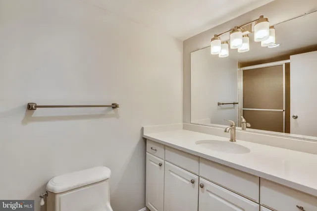 $2,250 | 11801 Rockville Pike, Unit 1113, Rockville, MD 20852