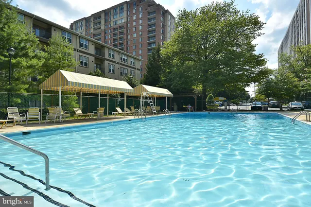 $2,250 | 11801 Rockville Pike, Unit 1113, Rockville, MD 20852