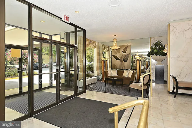 $2,250 | 11801 Rockville Pike, Unit 1113, Rockville, MD 20852