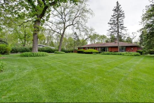 849 Becker Road Glenview, IL 60025 - Photo 2 of 15