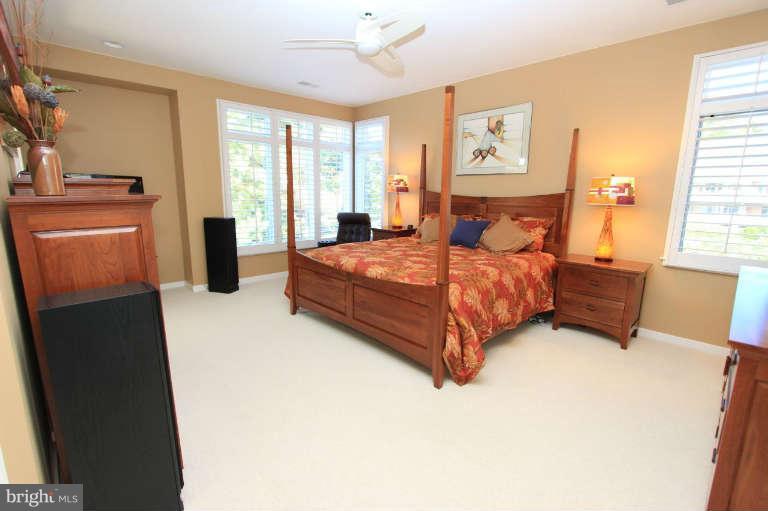 1464 Waterfront Road Reston, VA 20194 - Photo 15 of 30 Bedroom (Master)