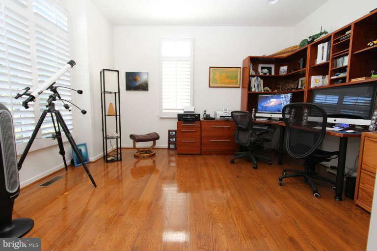 1464 Waterfront Road Reston, VA 20194 - Photo 3 of 30 Currently used at a main level office space