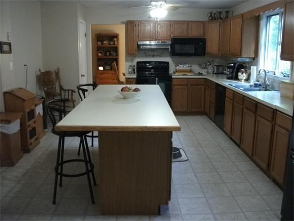 52 Monson Road Wales, MA 01081 - Photo 8 of 30