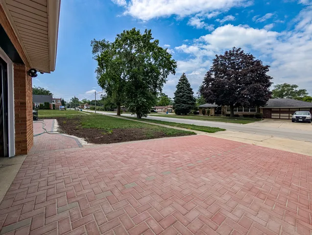 a view of outdoor space