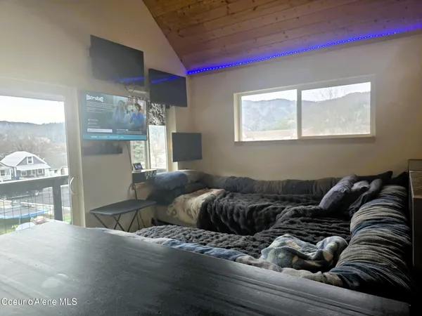 $545,000 | 9 Kellogg Avenue, Kellogg, ID 83837