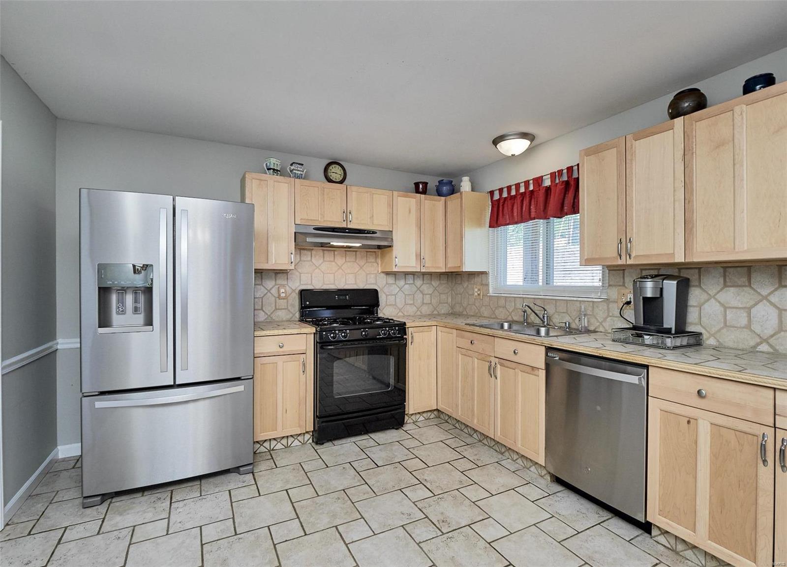 5843 Hempline Road St. Louis, MO 63129 - Photo 12 of 25