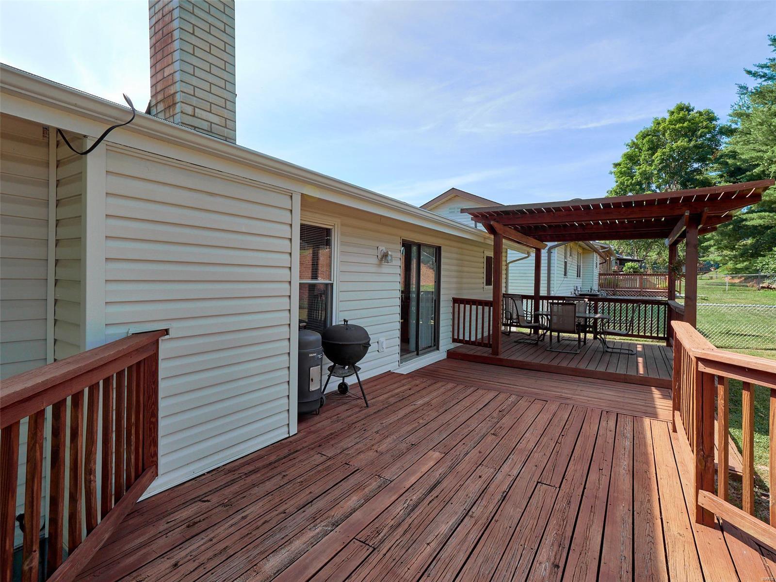 5843 Hempline Road St. Louis, MO 63129 - Photo 23 of 25