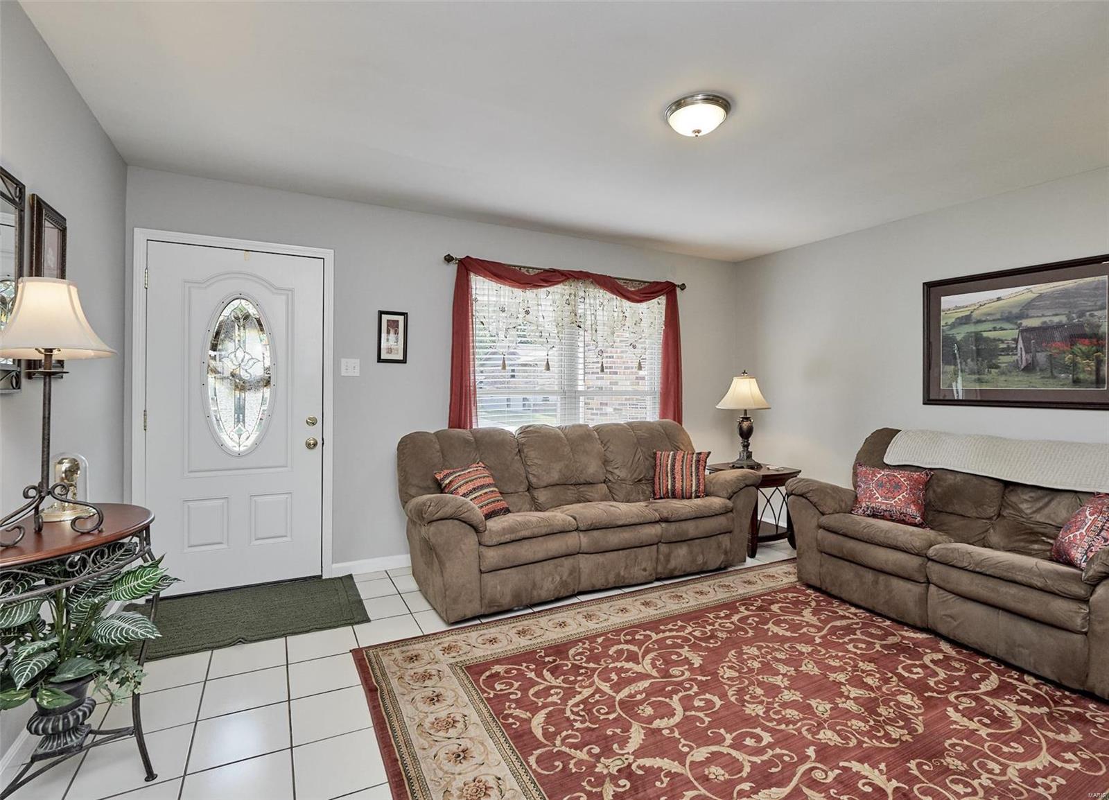 5843 Hempline Road St. Louis, MO 63129 - Photo 6 of 25