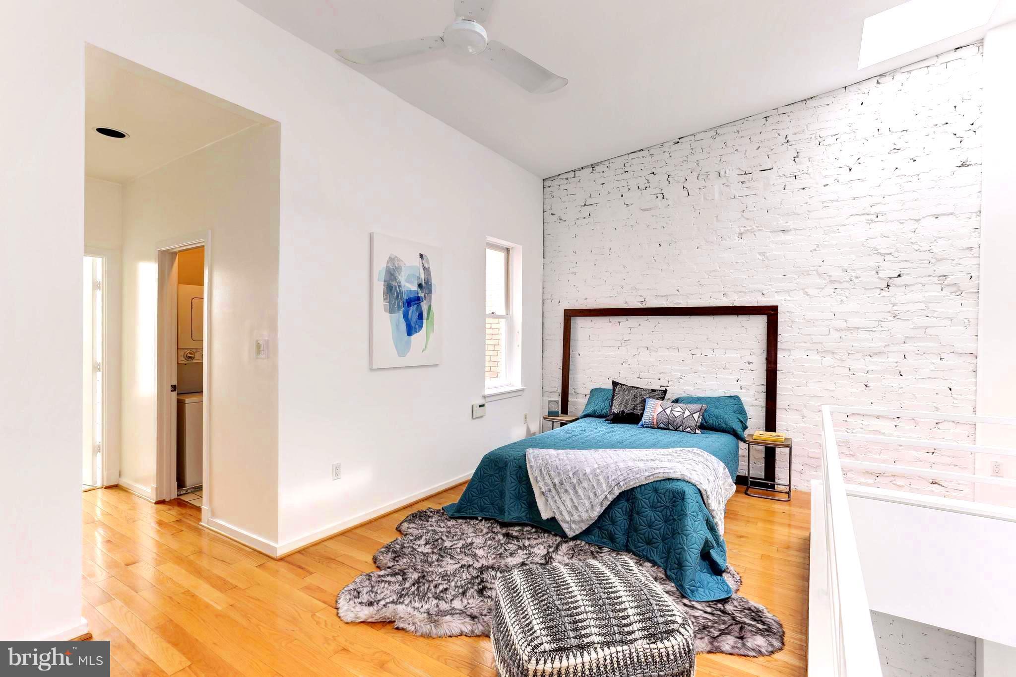 1429 R Street Northwest, Unit A Washington, DC 20009 - Photo 19 of 30 Bath (Master)