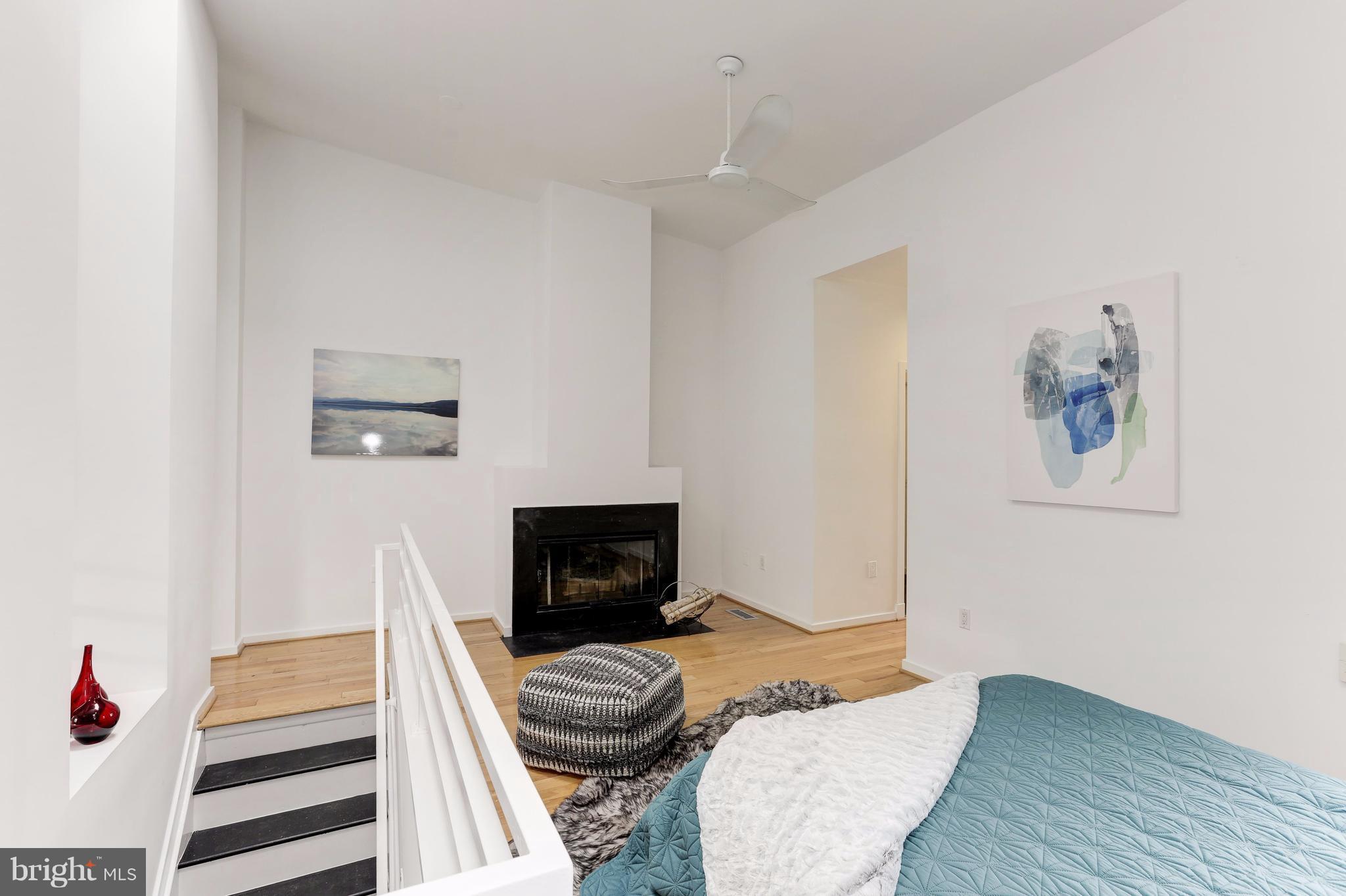 1429 R Street Northwest, Unit A Washington, DC 20009 - Photo 20 of 30 Bedroom (Master)
