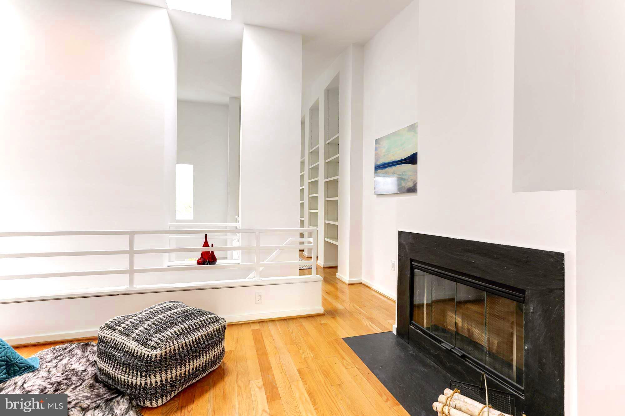 1429 R Street Northwest, Unit A Washington, DC 20009 - Photo 22 of 30 Bedroom (Master)