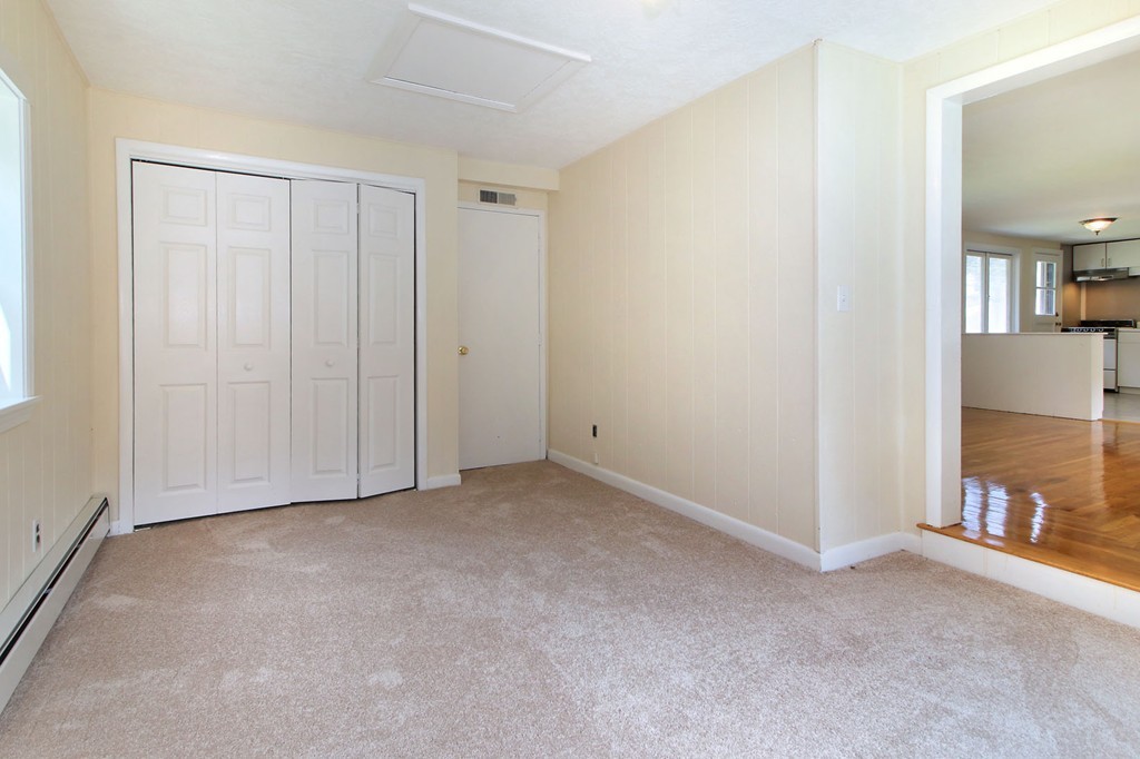 17 Rockridge Road Framingham, MA 01702 - Photo 5 of 17 Gallery Image 5