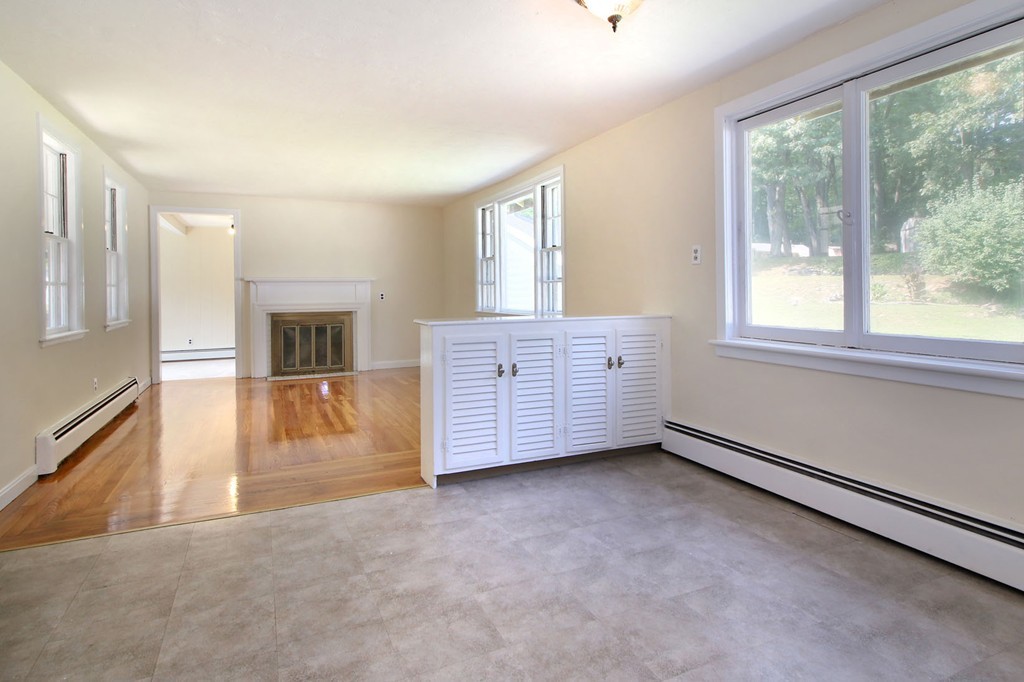 17 Rockridge Road Framingham, MA 01702 - Photo 9 of 17 Gallery Image 9
