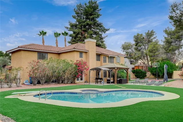 $899,000 | 2224 Lucerne Court, Henderson, NV 89014