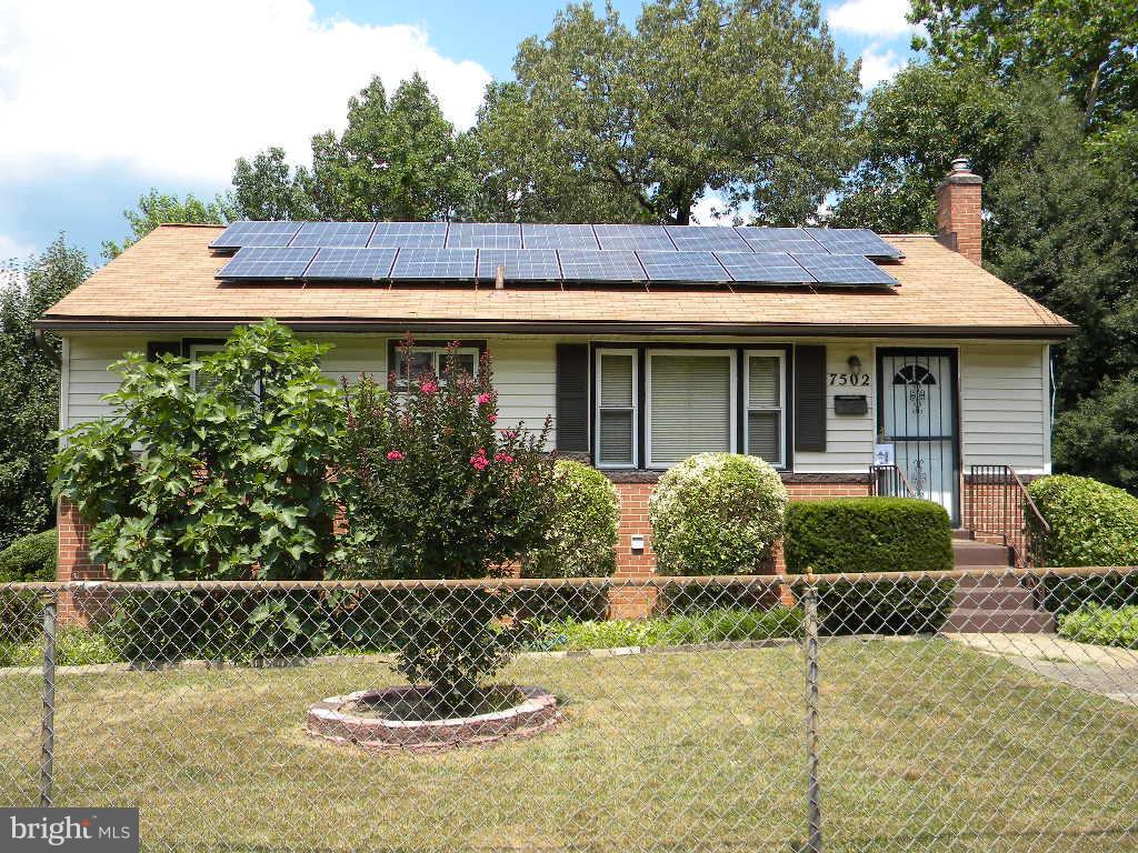 7502 Garrison Road Hyattsville, MD 20784 - Photo 1 of 30 Exterior (Front)