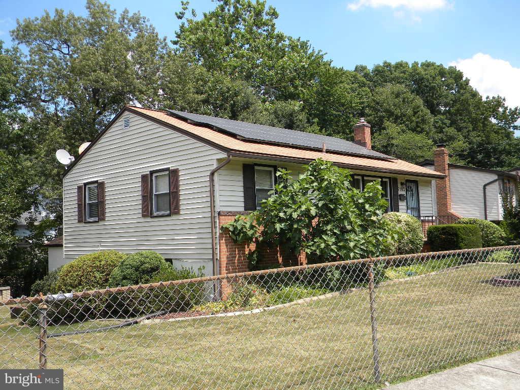 7502 Garrison Road Hyattsville, MD 20784 - Photo 2 of 30 Exterior (General)