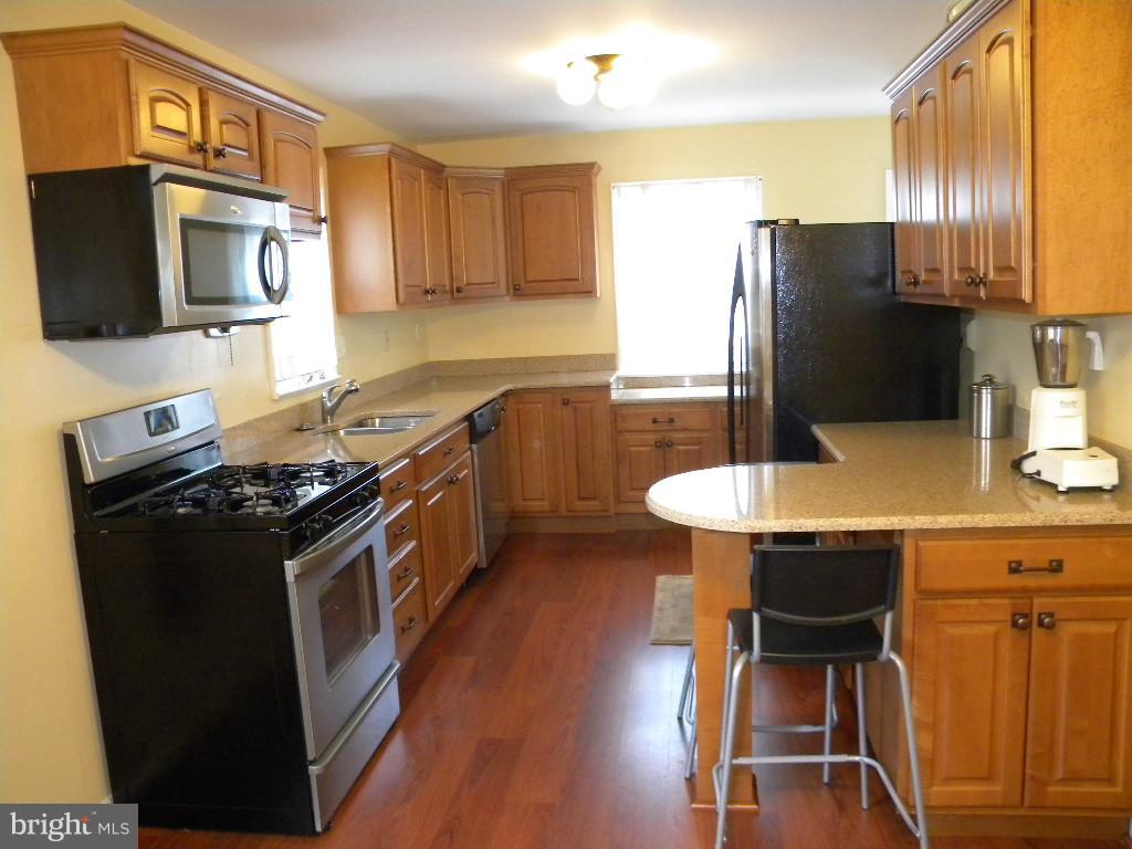 7502 Garrison Road Hyattsville, MD 20784 - Photo 11 of 30 Kitchen