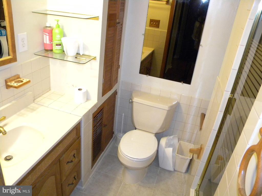 7502 Garrison Road Hyattsville, MD 20784 - Photo 22 of 30 Bathroom #2 - Lower Level