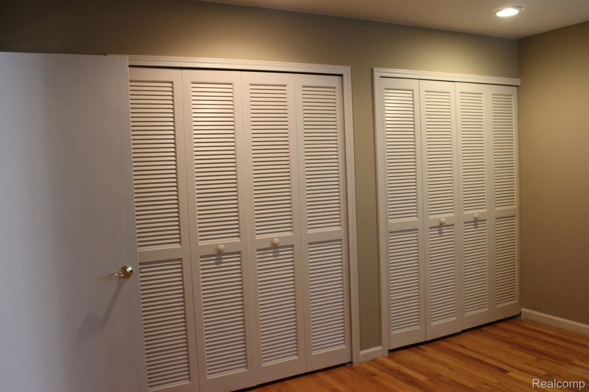 4045 West Maple Road, Unit C201 Bloomfield Hills, MI 48301 - Photo 7 of 15 Gallery Image 7