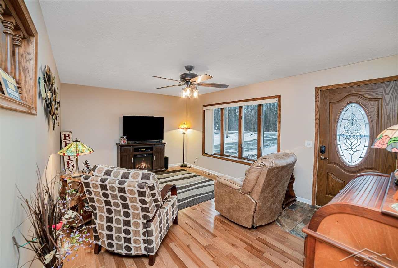 4883 Flajole Road Midland, MI 48642 - Photo 5 of 25 50064322-4.JPG