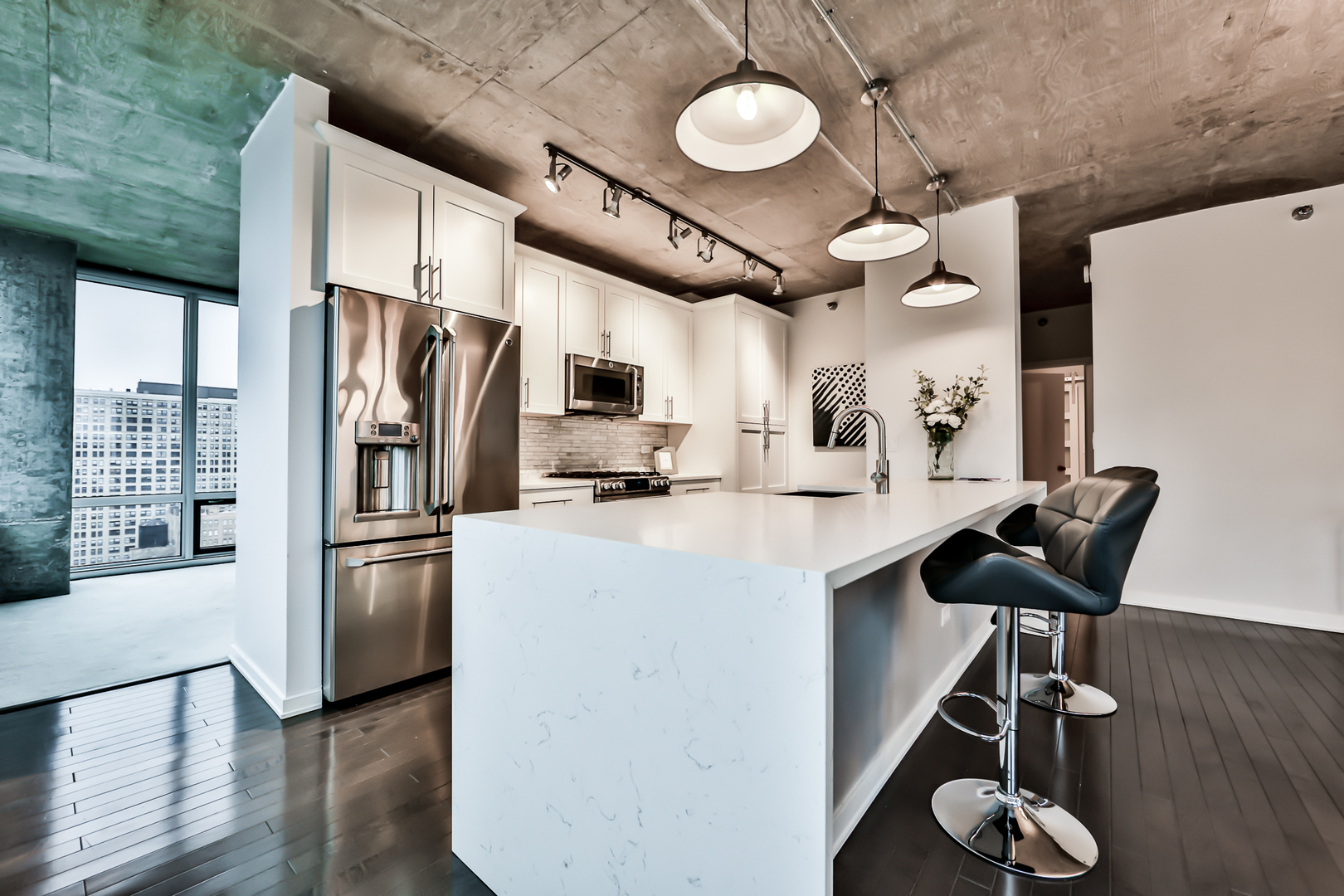 611 South Wells Street, Unit 1903 Chicago, IL 60607 - Photo 2 of 28