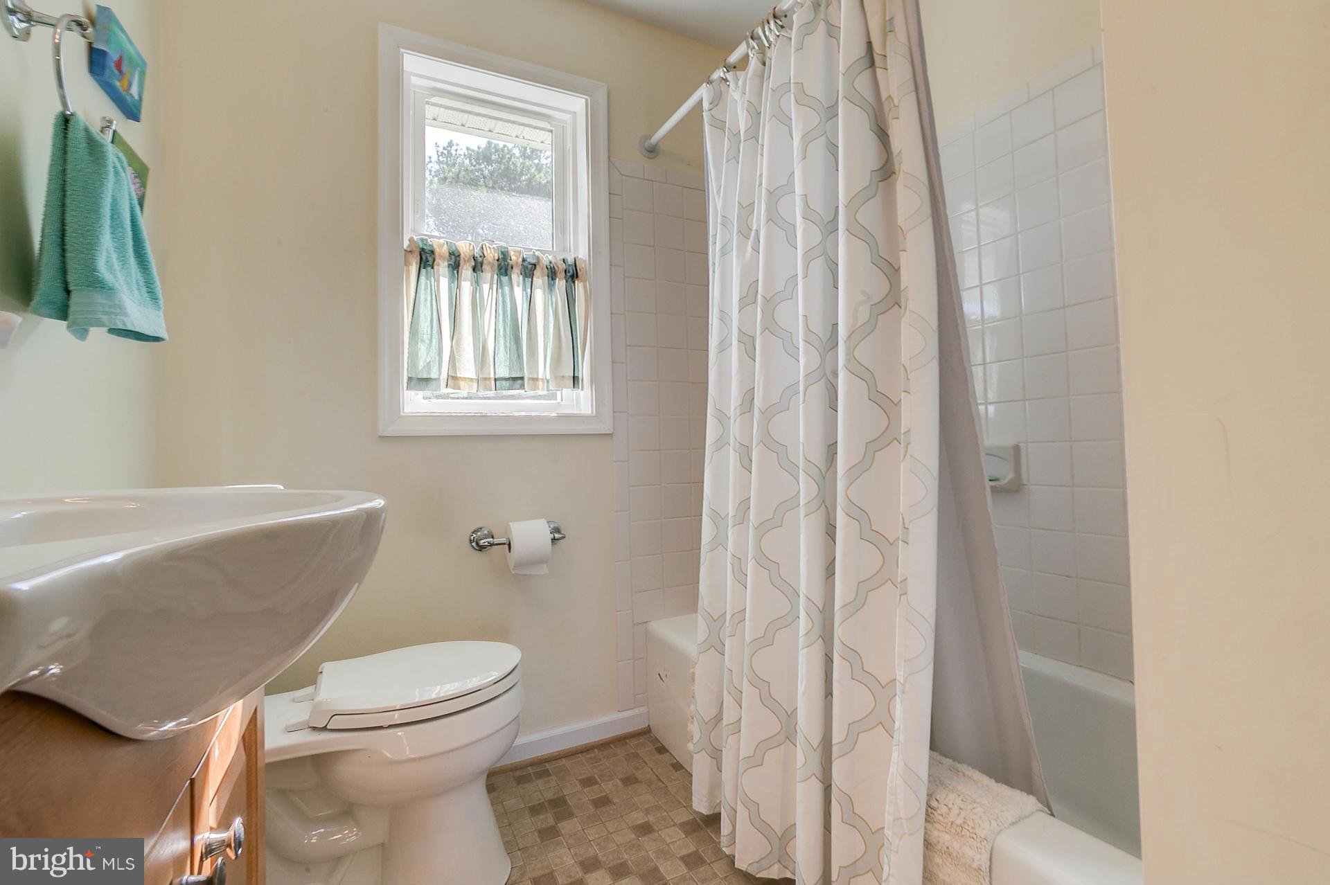 16500 Ball Point Road Piney Point, MD 20674 - Photo 15 of 30 Bath