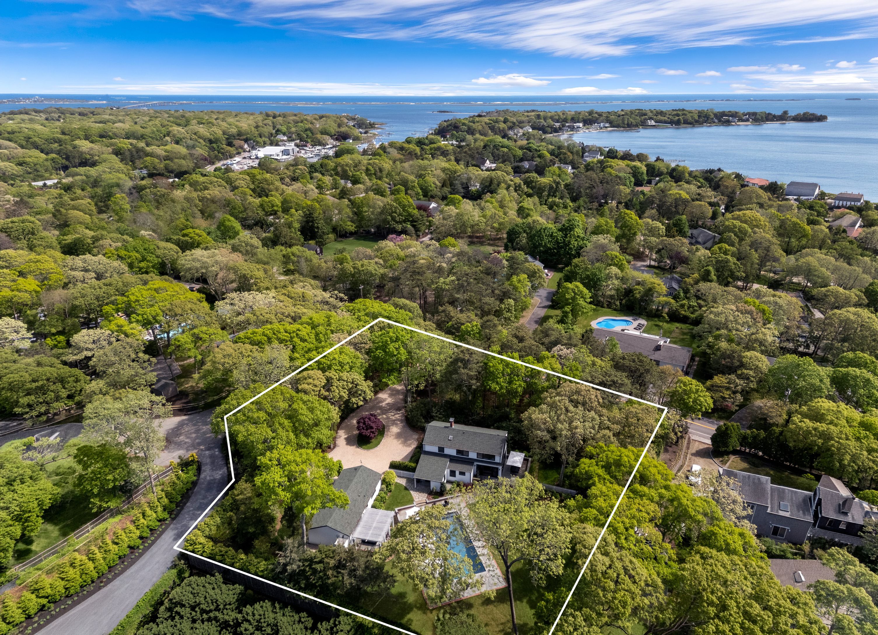 91 East Tiana Road Hampton Bays, NY 11946 - Photo 9 of 48