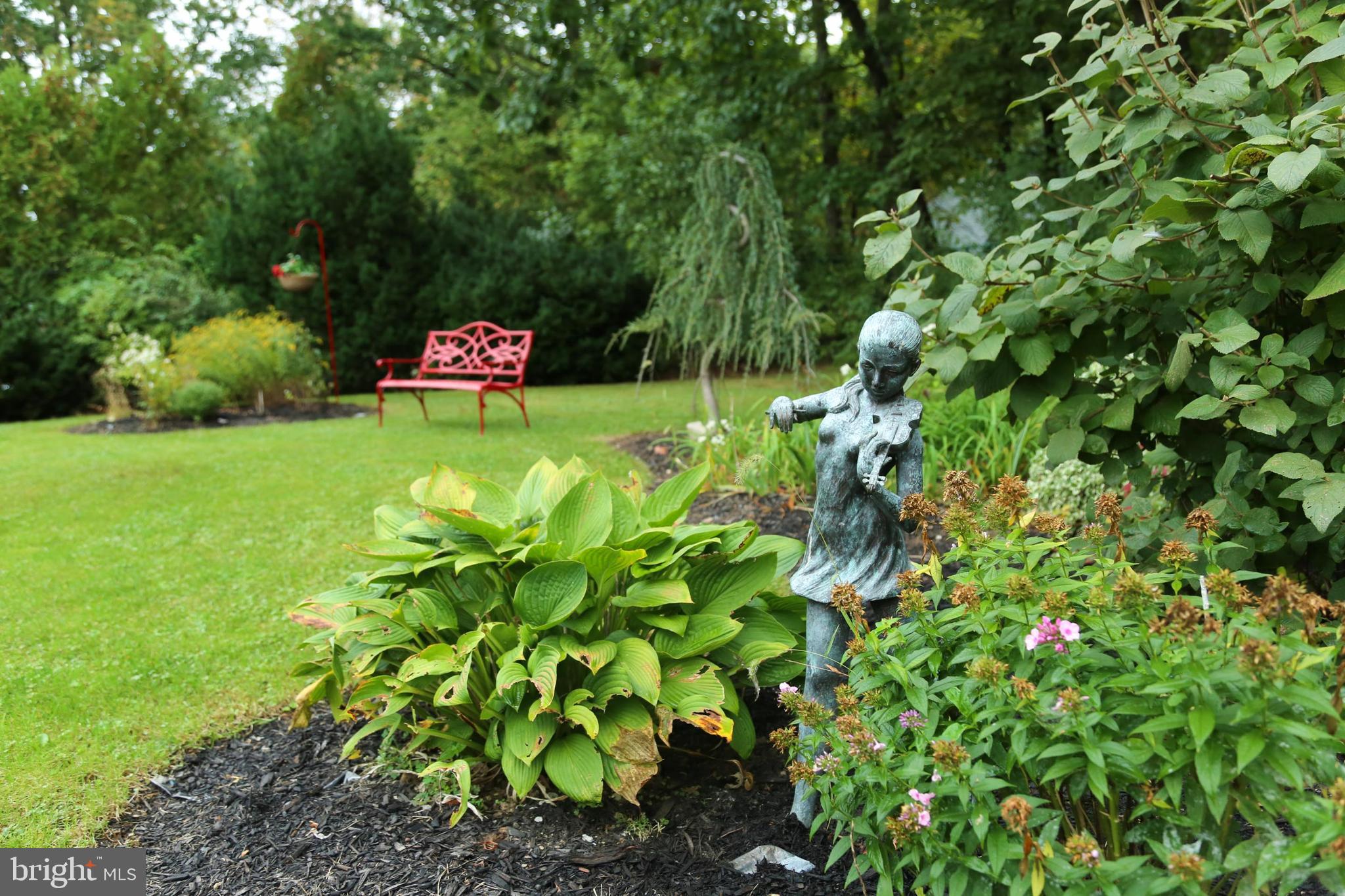 938 Anders Road Lansdale, PA 19446 - Photo 21 of 27 Professional landscaping in very private back yd