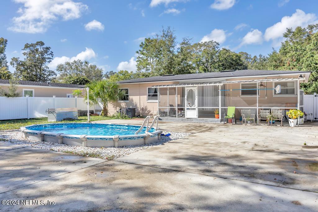 2423 Caladium Road Jacksonville, FL 32211 - Photo 17 of 18 Backyard
