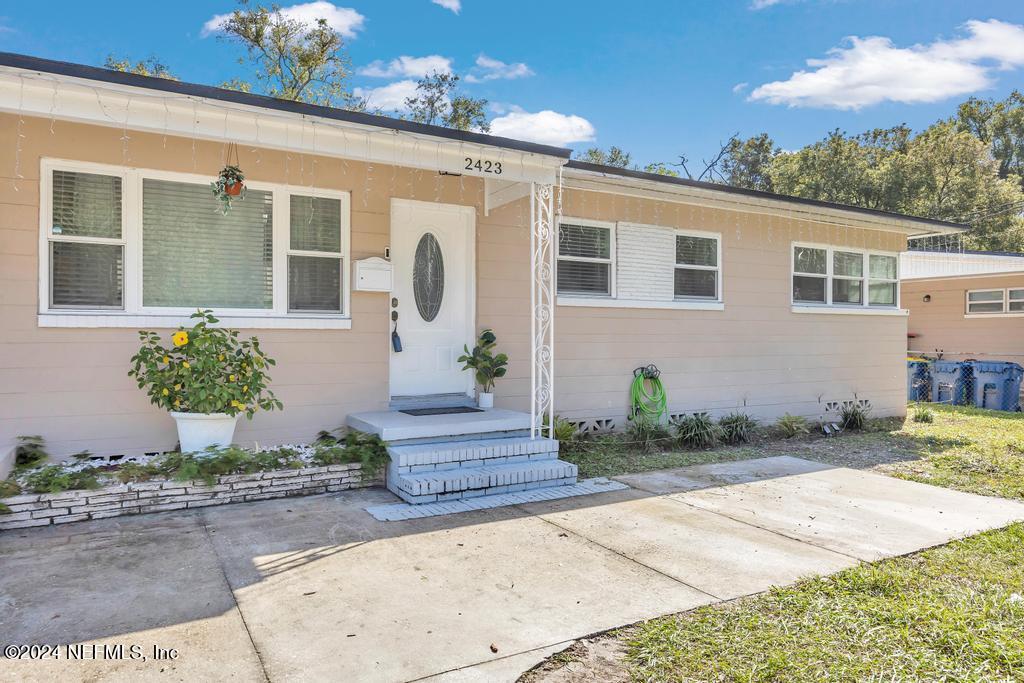 2423 Caladium Road Jacksonville, FL 32211 - Photo 2 of 18 2423 Caladium Rd-