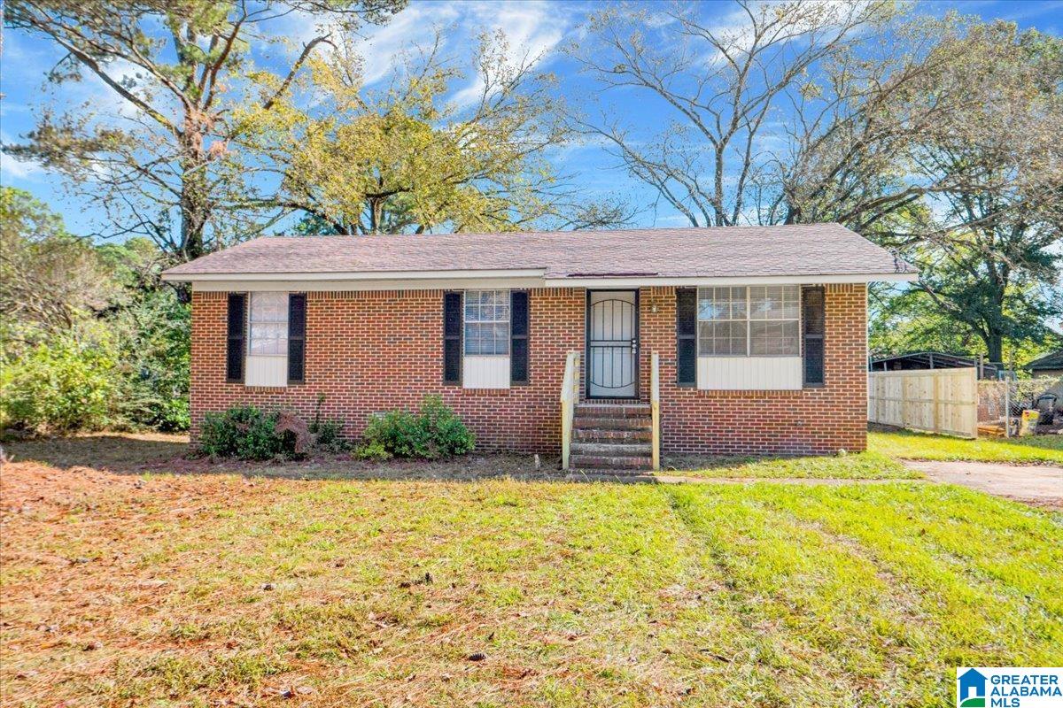 103 Greenridge Road Hueytown, AL 35023 - Photo 1 of 32