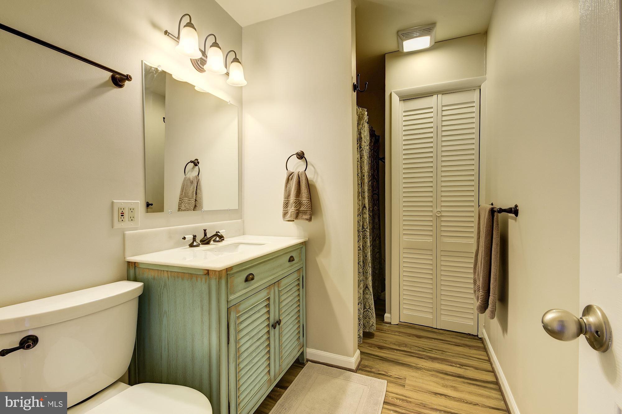 401 Paradise Road Riva, MD 21140 - Photo 15 of 17 Bathroom