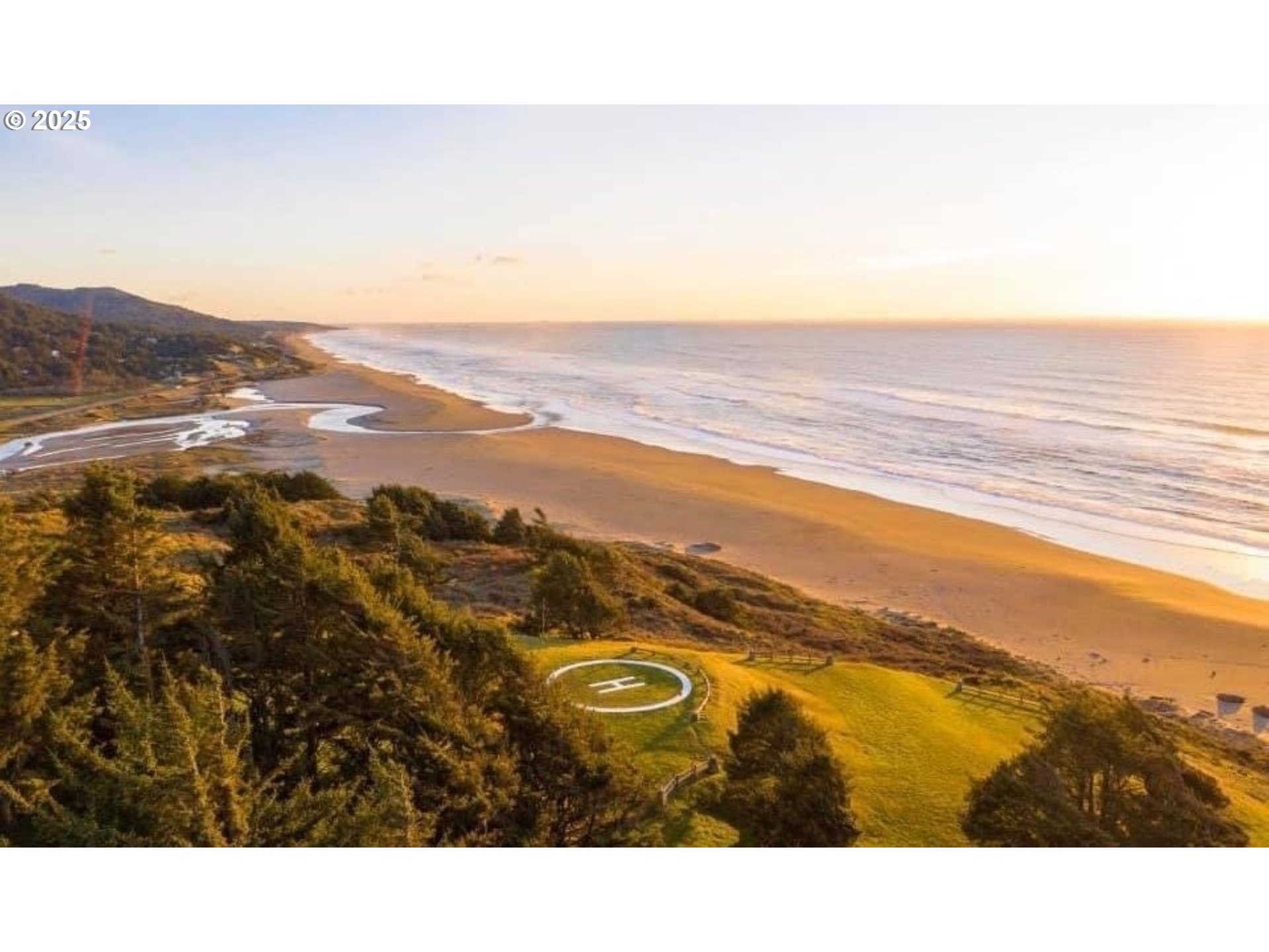35400 Highway 101 Gold Beach, OR 97444 - Photo 2 of 46 a view of an ocean