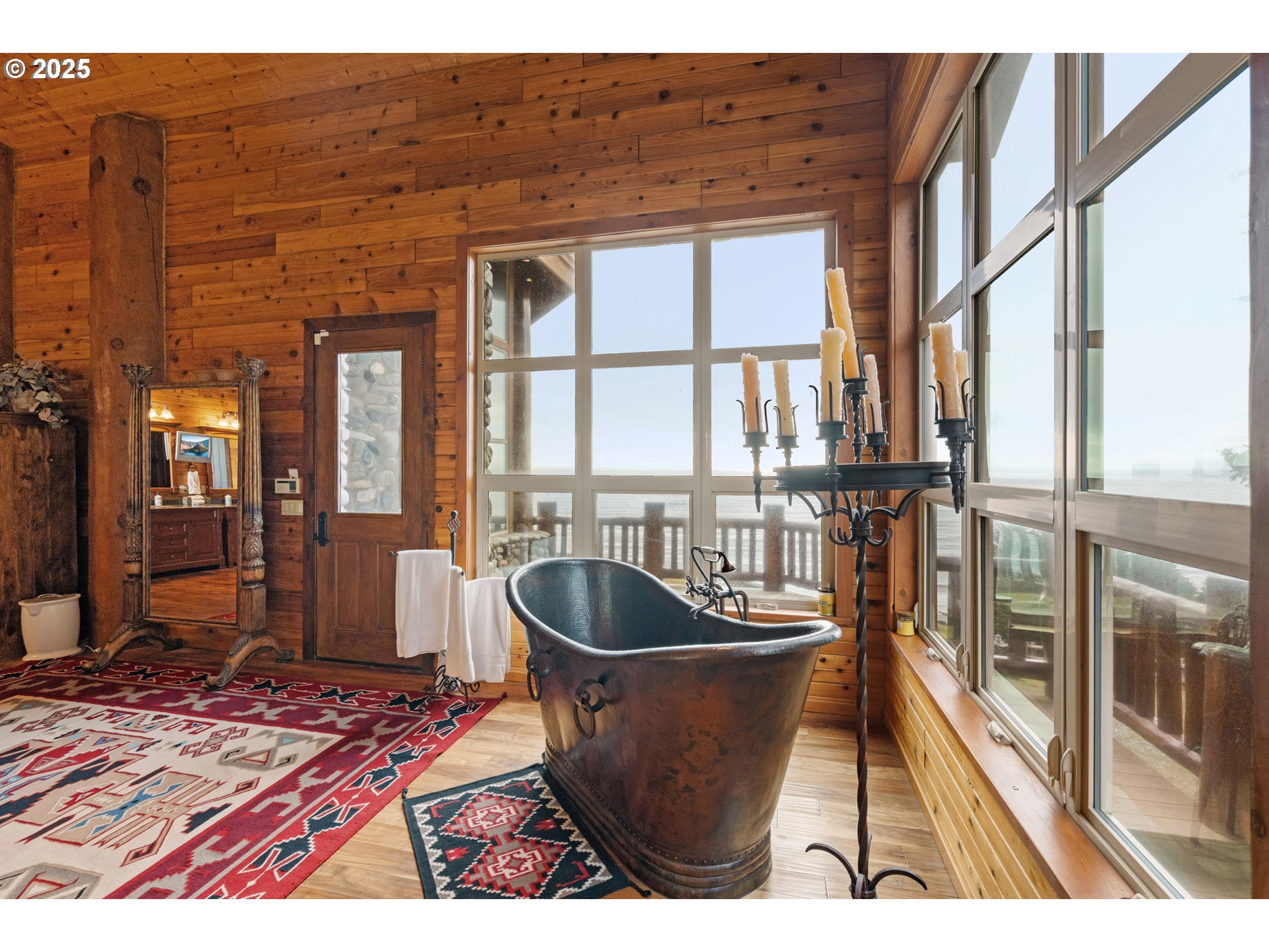 35400 Highway 101 Gold Beach, OR 97444 - Photo 25 of 46 a picture of a living room and a balcony