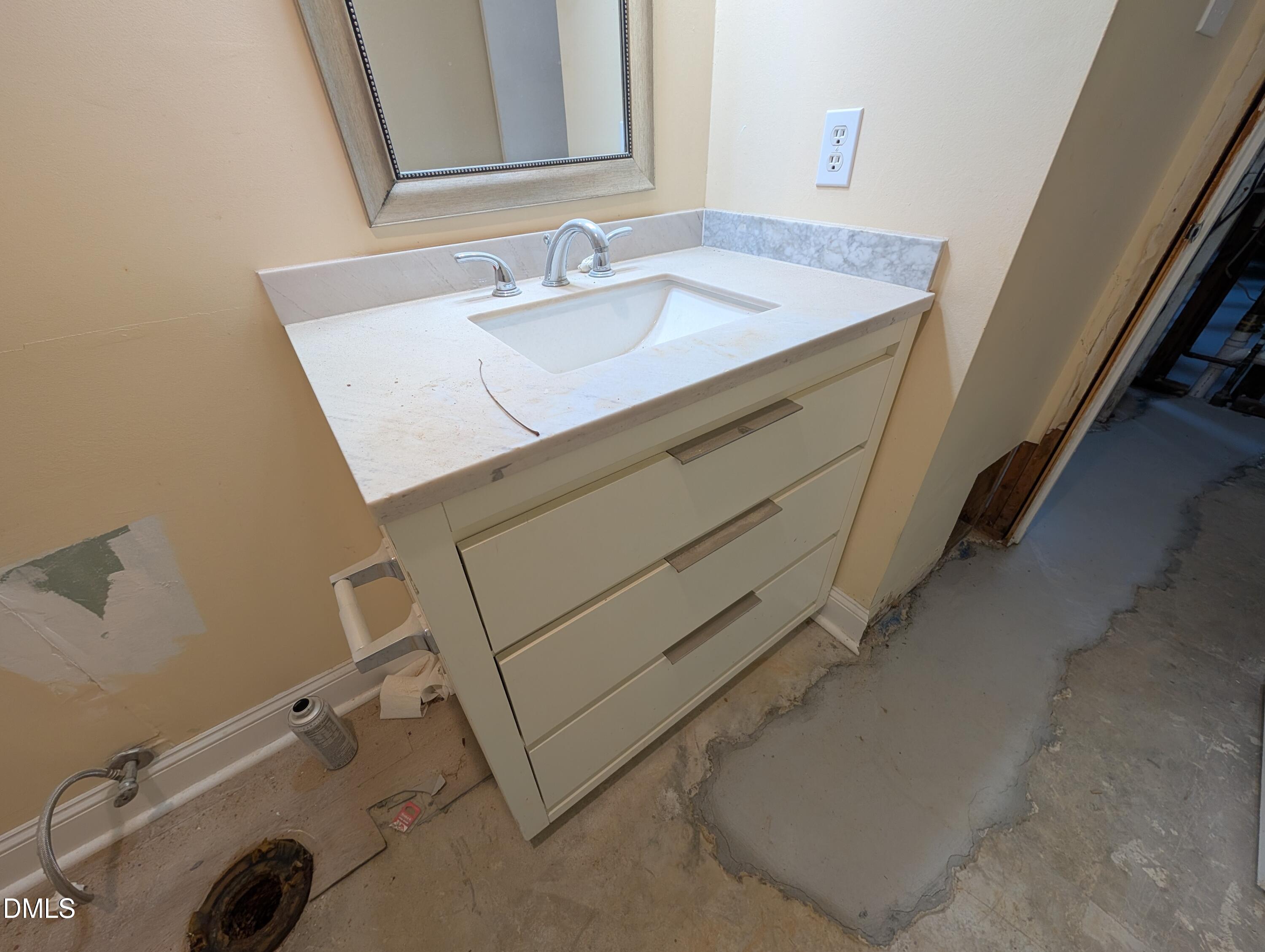 5800 Falls Of Neuse Road, Unit B Raleigh, NC 27609 - Photo 12 of 21 PXL_20250915_141535461