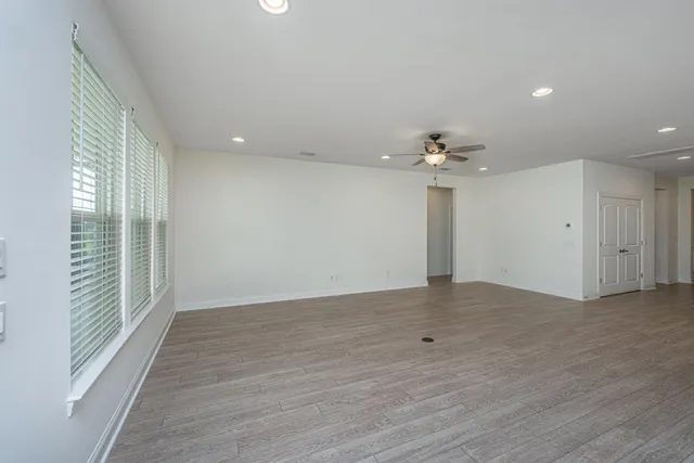 $550,000 | 231 Marina Shores Court, Summerville, SC 29486