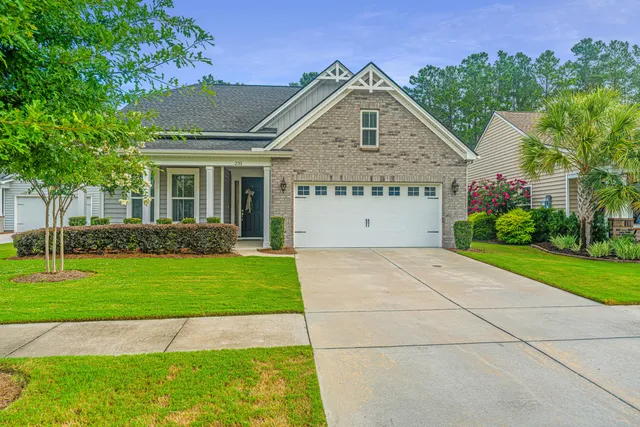 $550,000 | 231 Marina Shores Court, Summerville, SC 29486