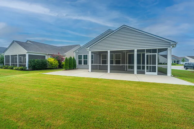 $550,000 | 231 Marina Shores Court, Summerville, SC 29486
